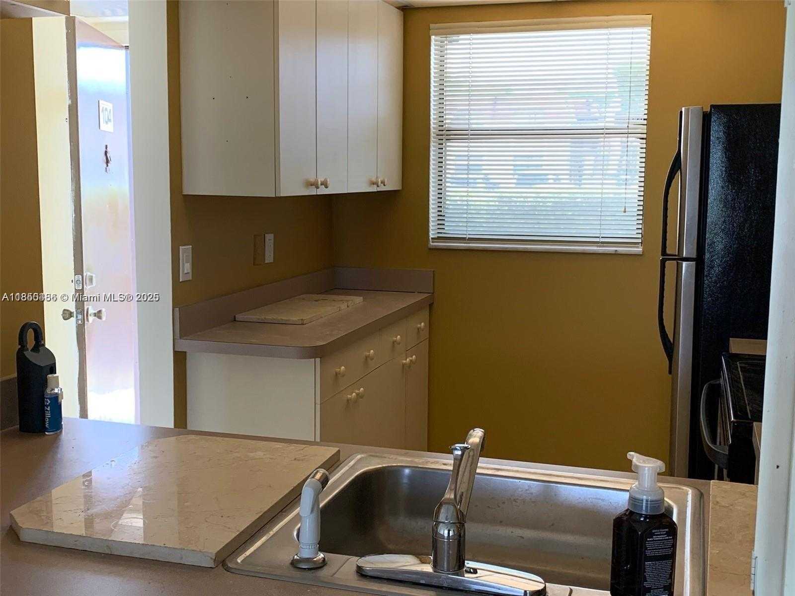 Small Image of 14935 SOUTH WEST 104TH ST #5-104, Miami Number 2