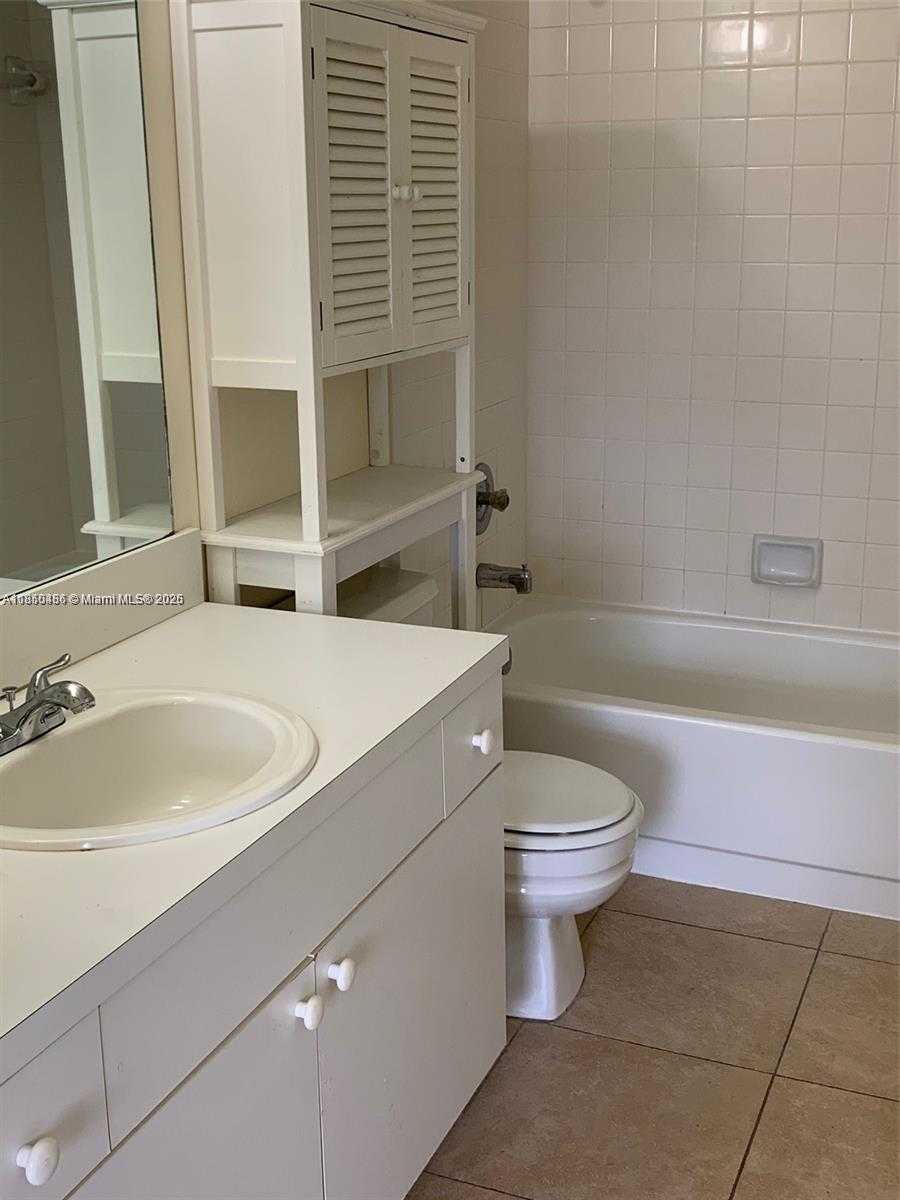 Small Image of 14935 SOUTH WEST 104TH ST #5-104, Miami Number 6