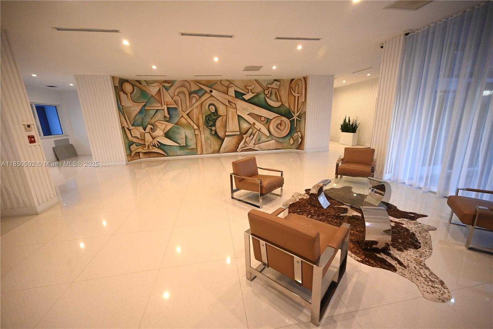 Small Image of 6450 COLLINS AVE #1103, Miami Beach Number 24