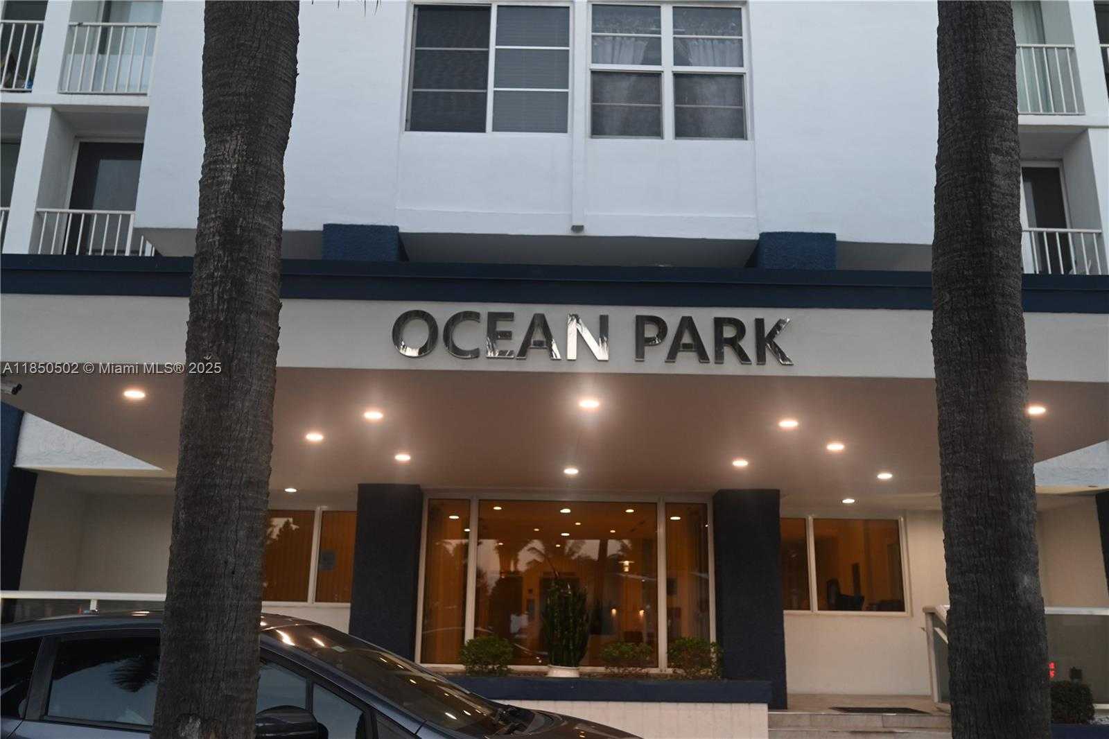 Small Image of 6450 COLLINS AVE #1103, Miami Beach Number 29