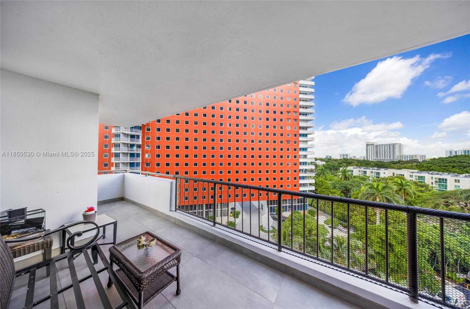 Small Image of 1581 BRICKELL AVE #506, Miami Number 10