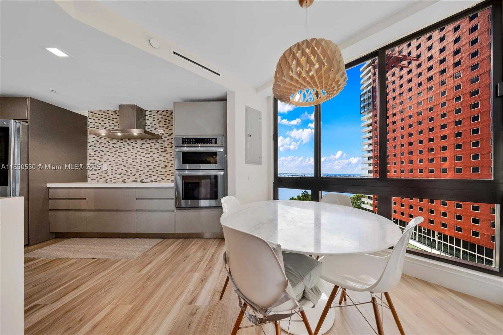 Small Image of 1581 BRICKELL AVE #506, Miami Number 21