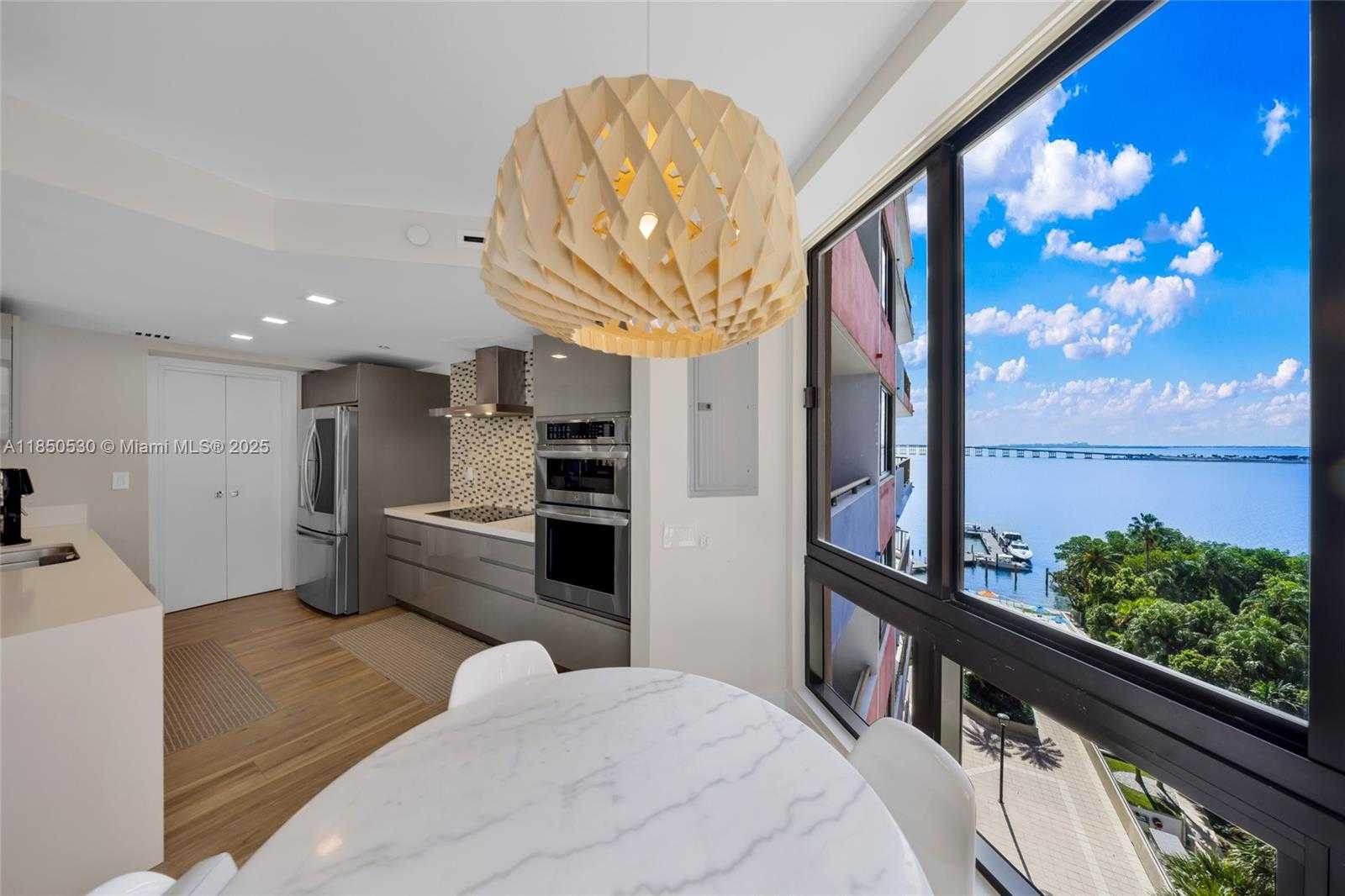 Small Image of 1581 BRICKELL AVE #506, Miami Number 22