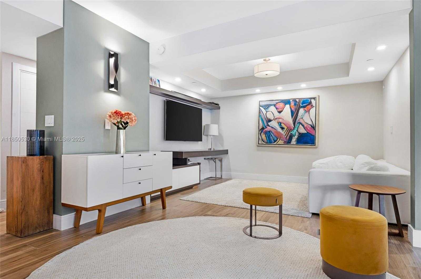 Small Image of 1581 BRICKELL AVE #506, Miami Number 32