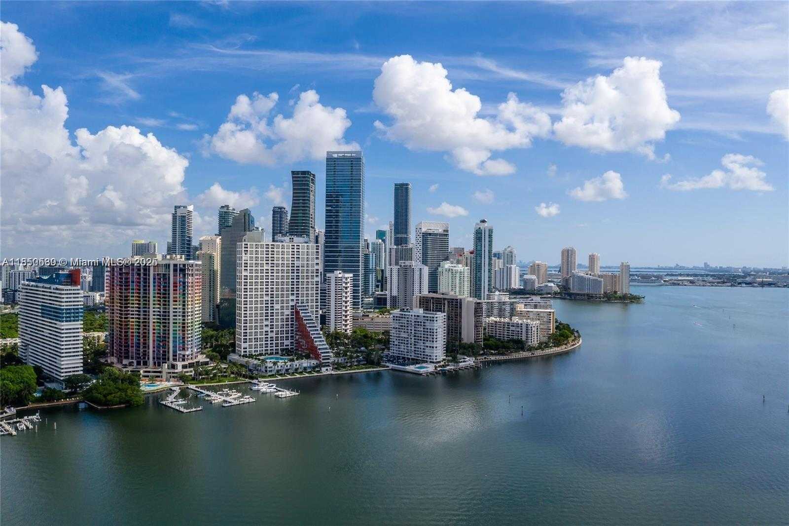 Small Image of 1581 BRICKELL AVE #506, Miami Number 43