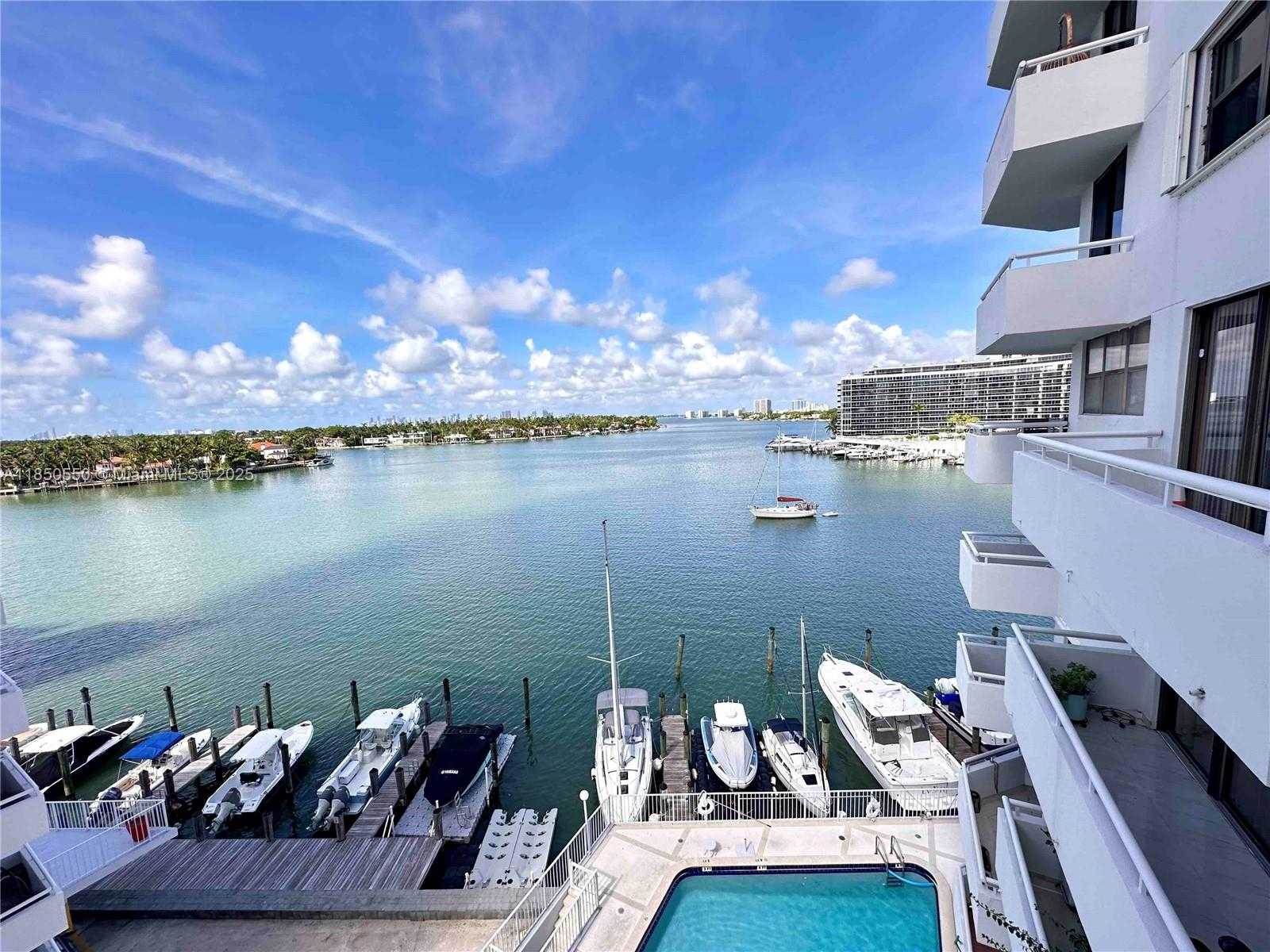 Small Image of 6830 INDIAN CREEK DR #6D, Miami Beach Number 13
