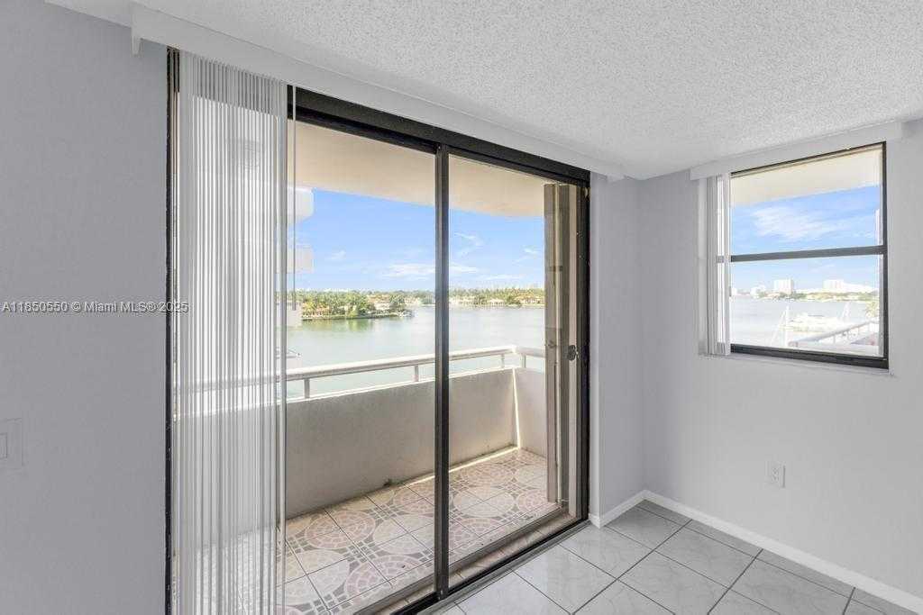 Small Image of 6830 INDIAN CREEK DR #6D, Miami Beach Number 14