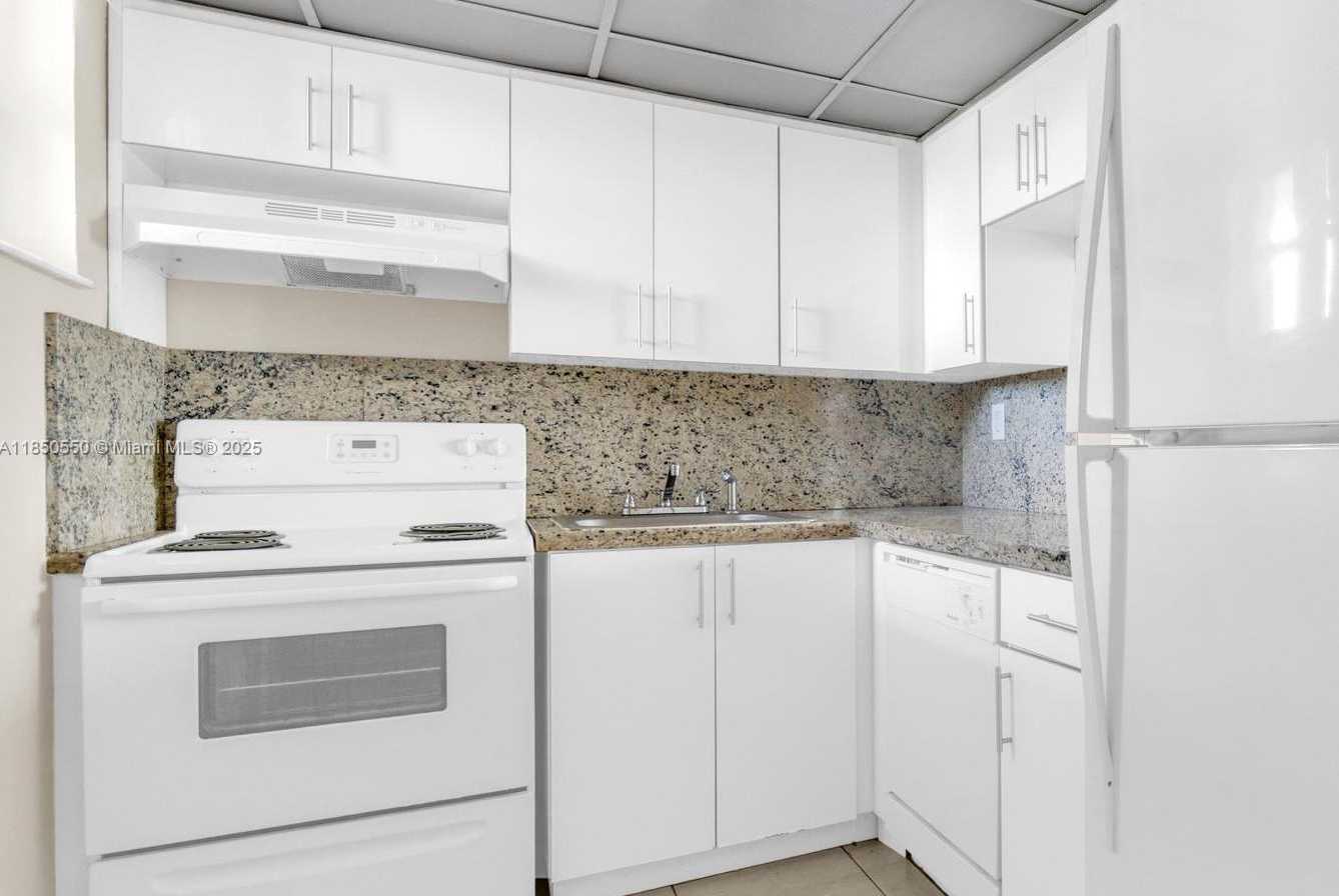 Small Image of 6830 INDIAN CREEK DR #6D, Miami Beach Number 15