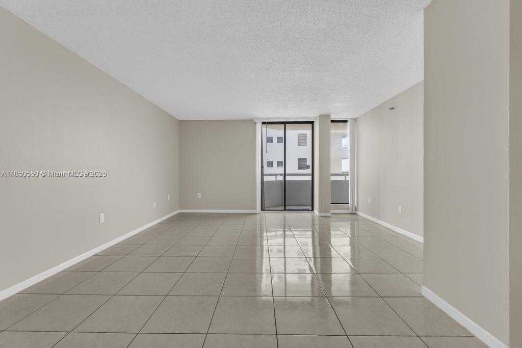Small Image of 6830 INDIAN CREEK DR #6D, Miami Beach Number 16