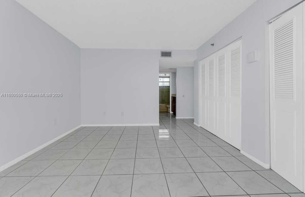 Small Image of 6830 INDIAN CREEK DR #6D, Miami Beach Number 20