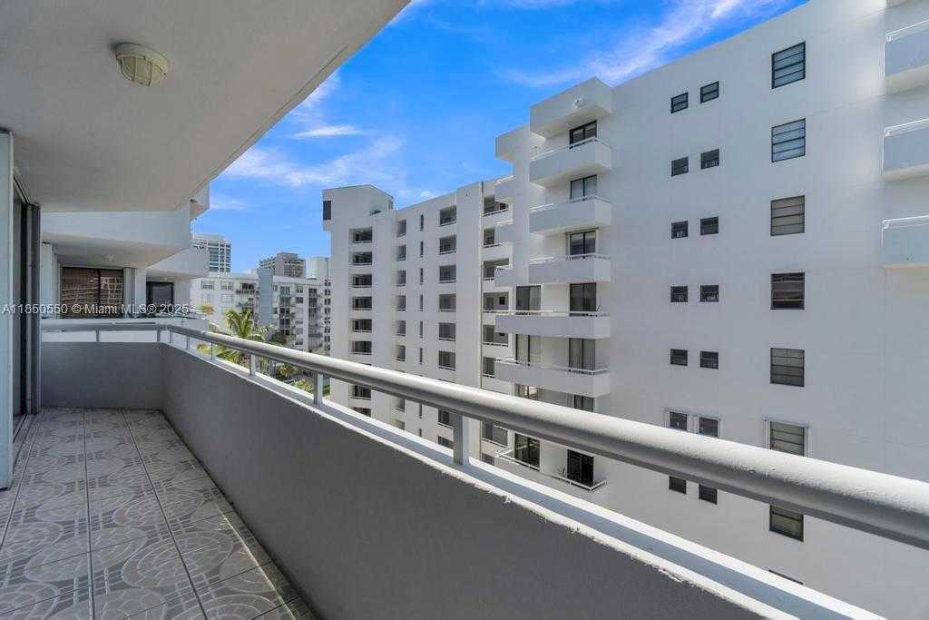 Small Image of 6830 INDIAN CREEK DR #6D, Miami Beach Number 50