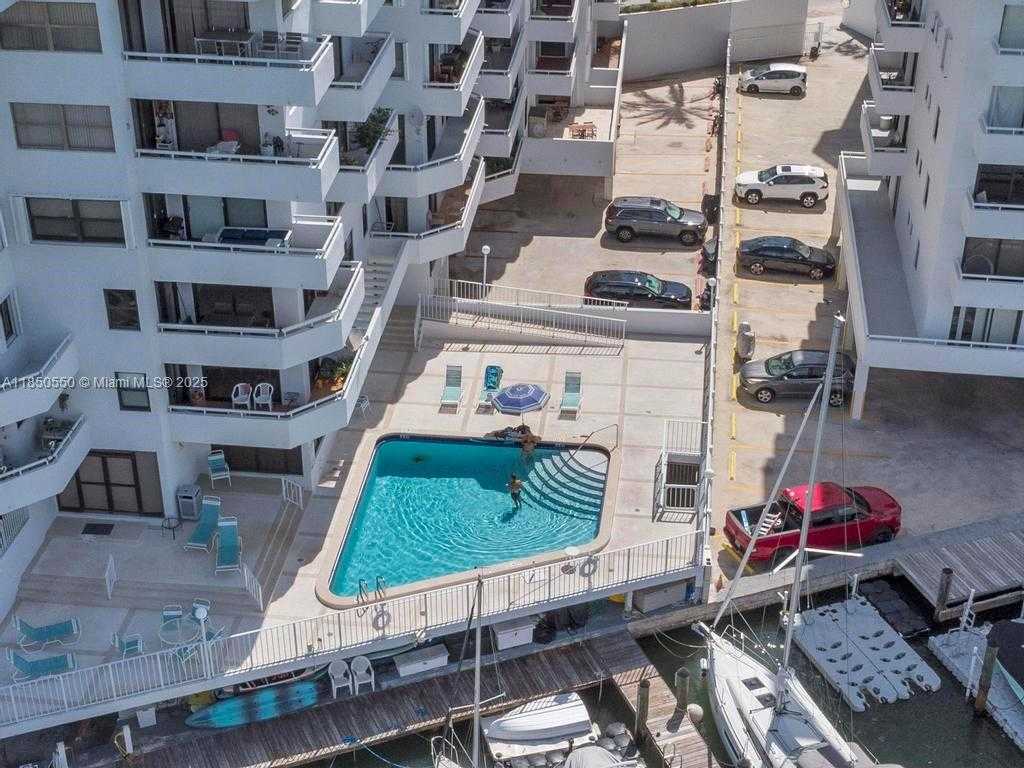 Small Image of 6830 INDIAN CREEK DR #6D, Miami Beach Number 63