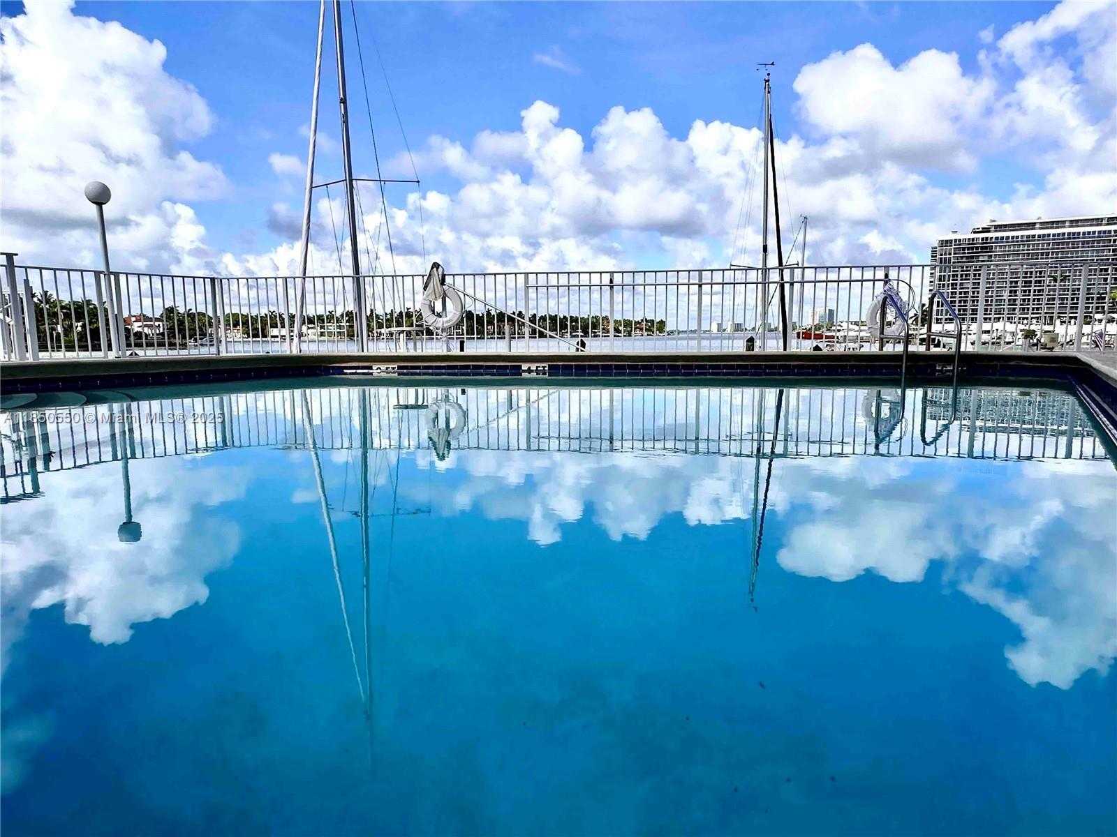Small Image of 6830 INDIAN CREEK DR #6D, Miami Beach Number 66