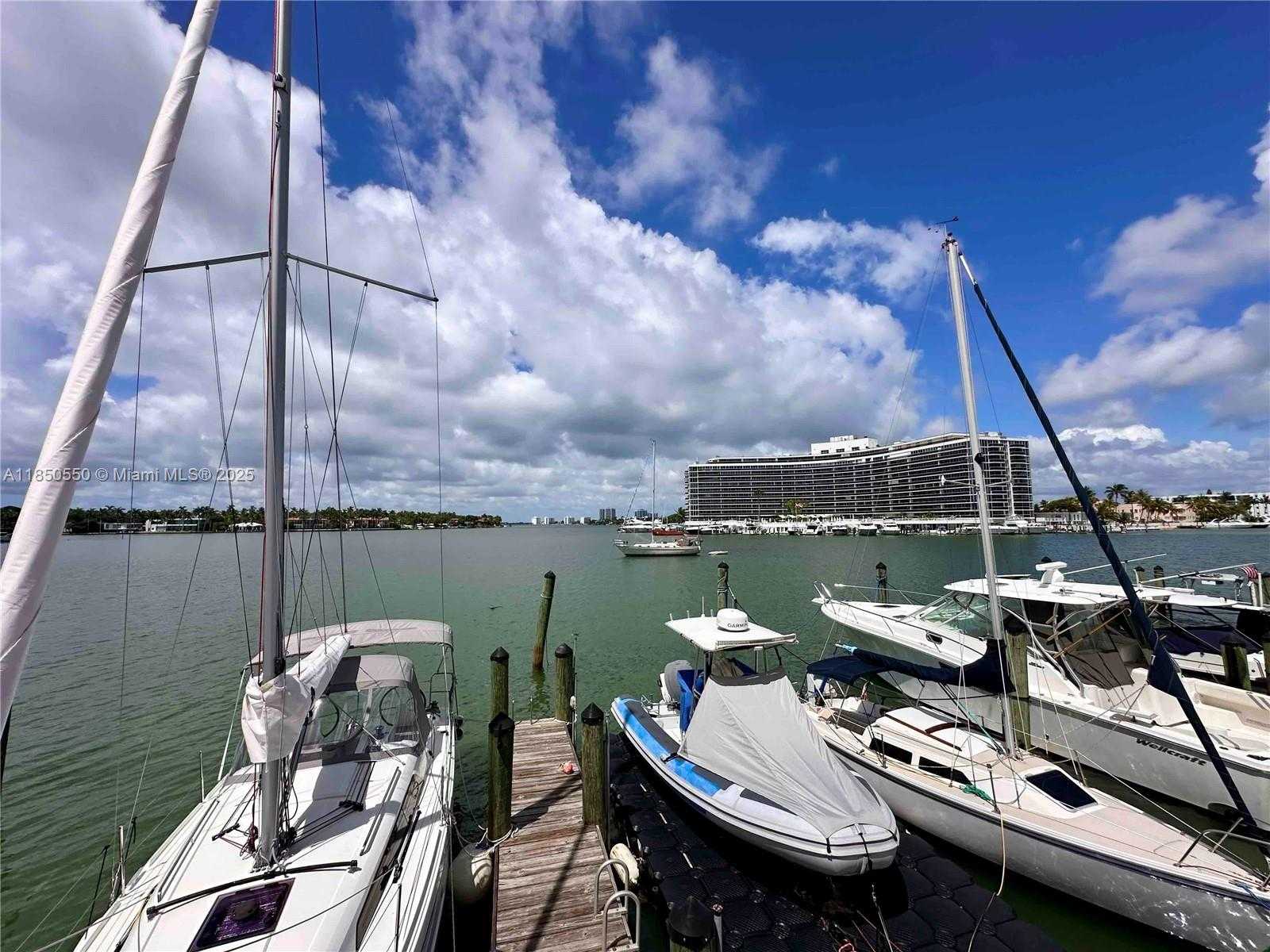 Small Image of 6830 INDIAN CREEK DR #6D, Miami Beach Number 9