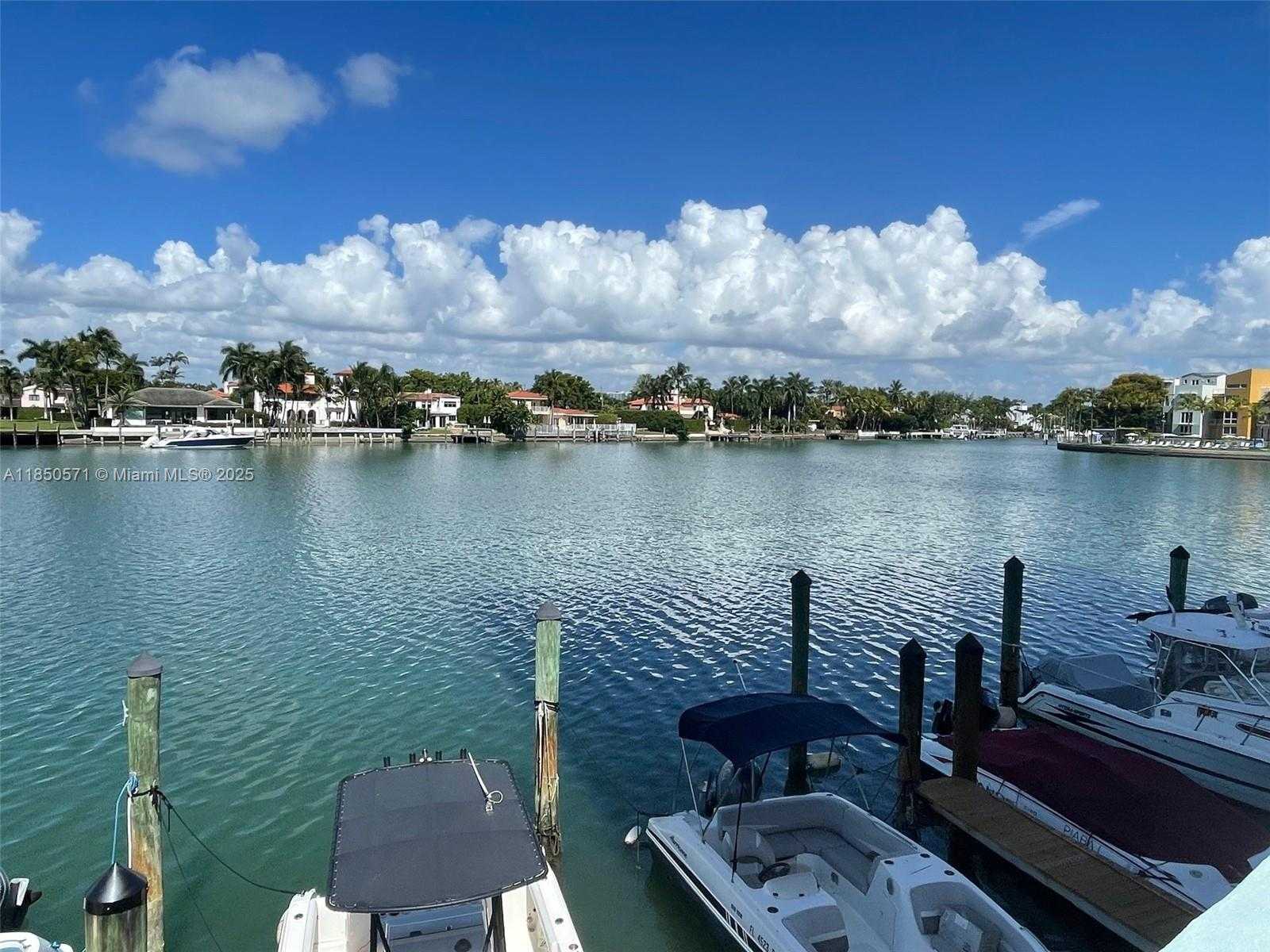 Small Image of 5838 COLLINS AVE #5H, Miami Beach Number 20