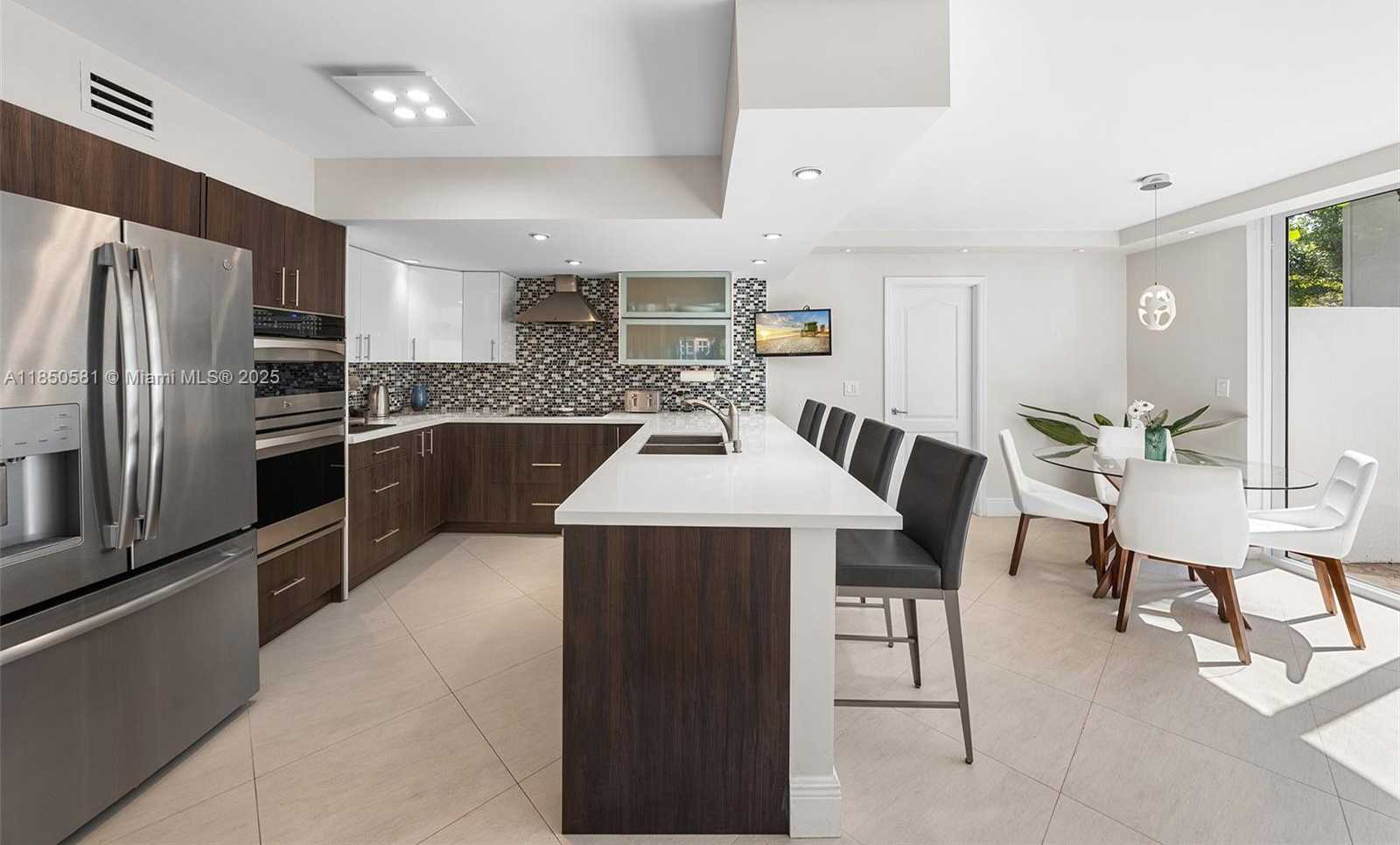 Small Image of 3754 NORTH EAST 209TH TER, Aventura Number 14