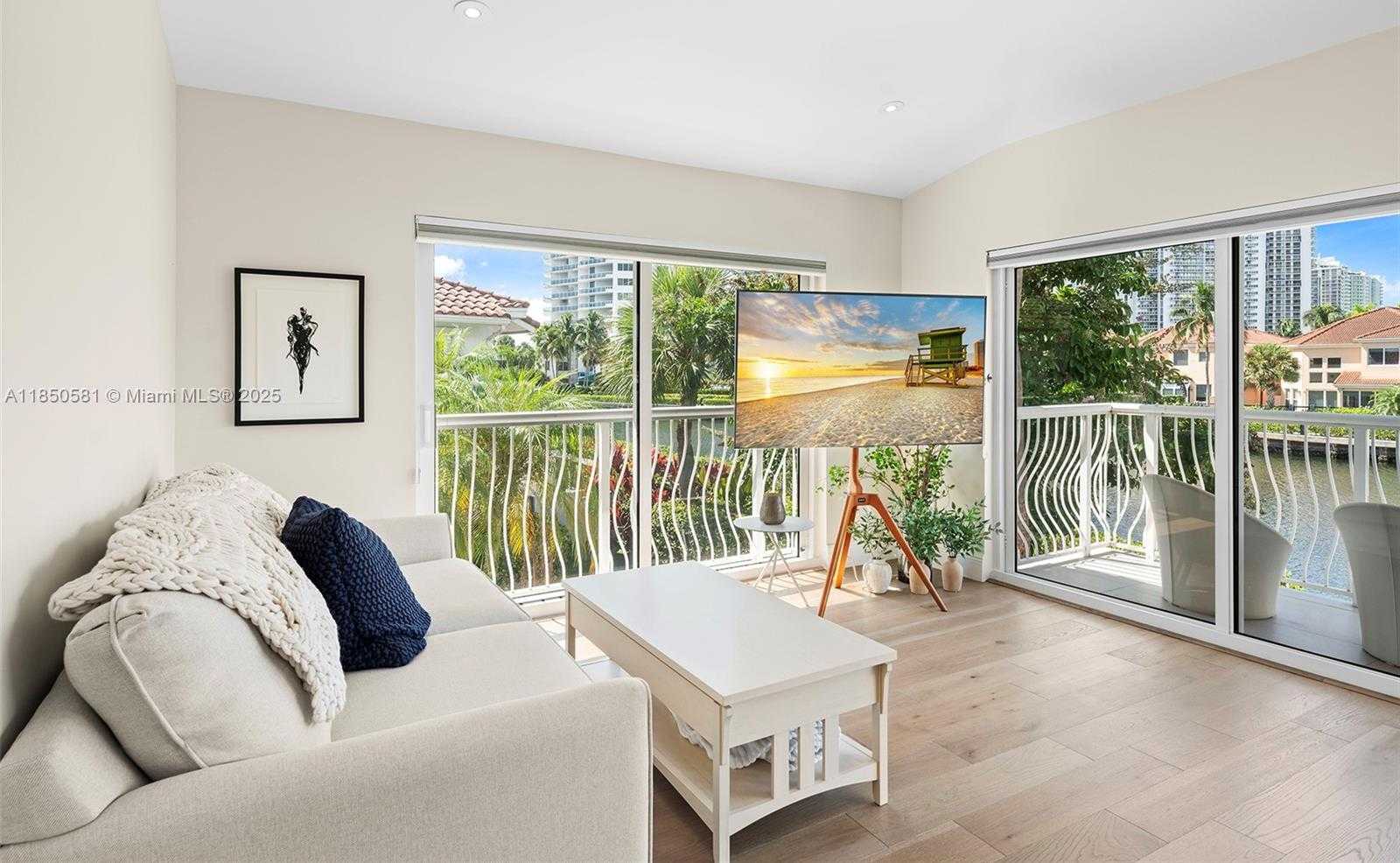 Small Image of 3754 NORTH EAST 209TH TER, Aventura Number 22