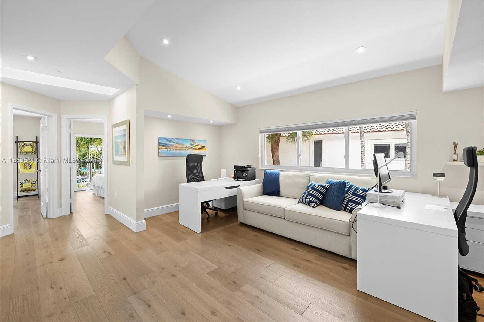 Small Image of 3754 NORTH EAST 209TH TER, Aventura Number 29