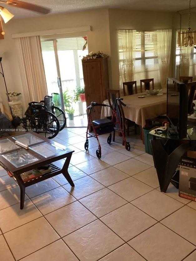 Small Image of 12850 SOUTH WEST 4TH CT #402I, Pembroke Pines Number 15