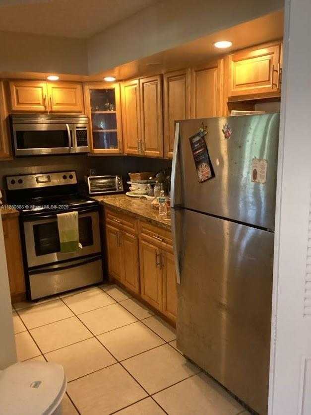 Small Image of 12850 SOUTH WEST 4TH CT #402I, Pembroke Pines Number 4