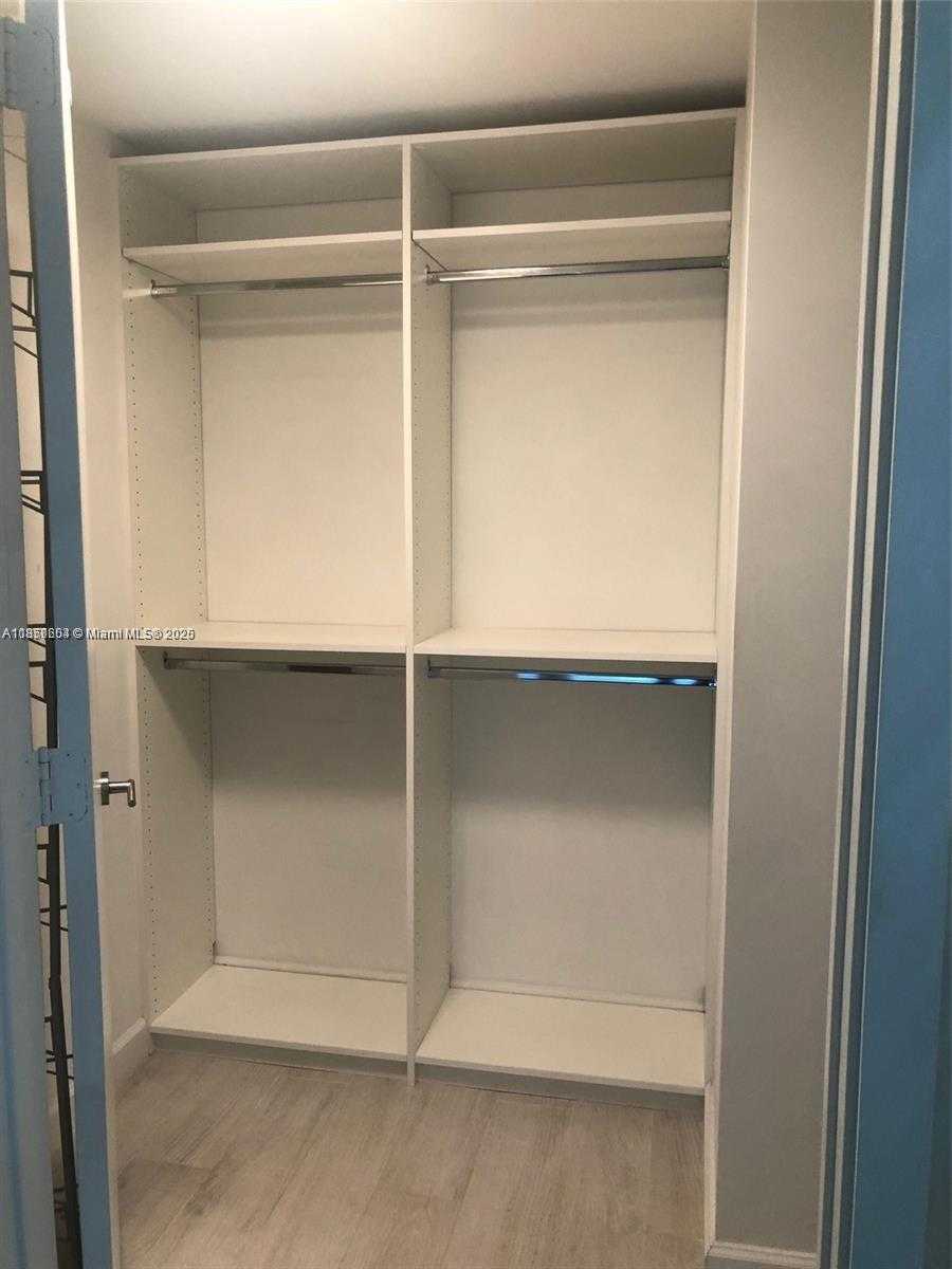 Small Image of 2900 NORTH EAST 7TH AVE #3409, Miami Number 19