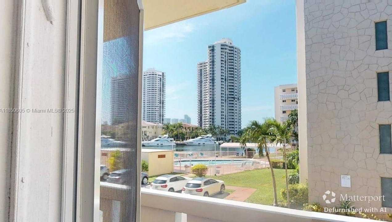 Small Image of 2999 POINT EAST DR #C209, Aventura Number 3
