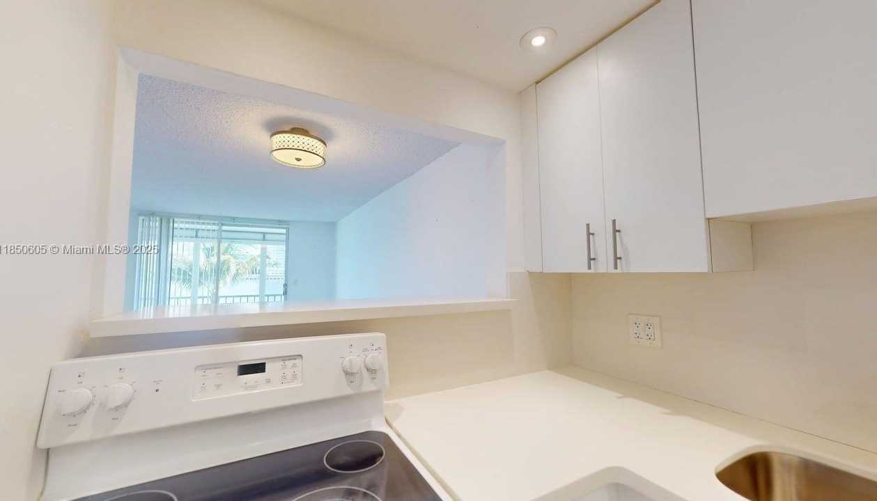 Small Image of 2999 POINT EAST DR #C209, Aventura Number 8