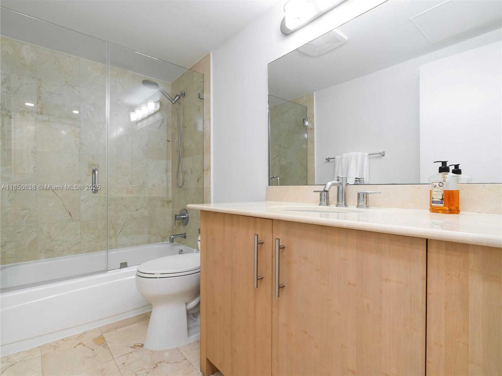Small Image of 10275 COLLINS AVE #206, Bal Harbour Number 17