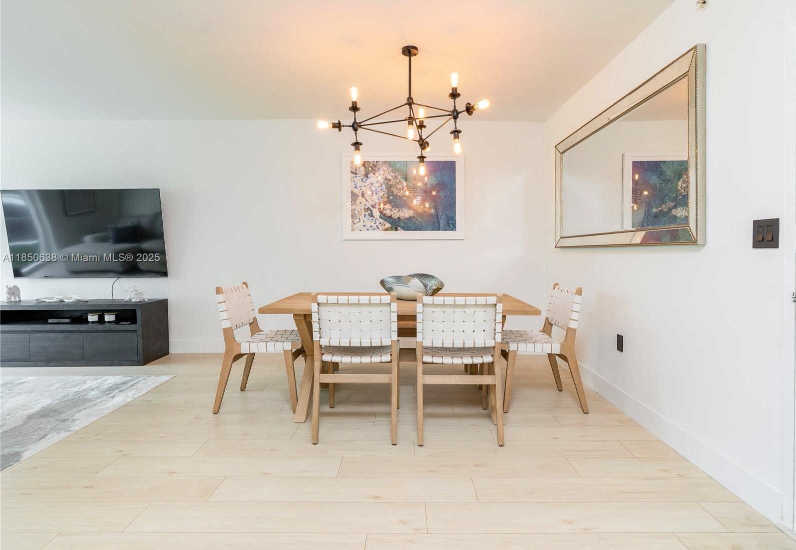 Small Image of 10275 COLLINS AVE #206, Bal Harbour Number 8