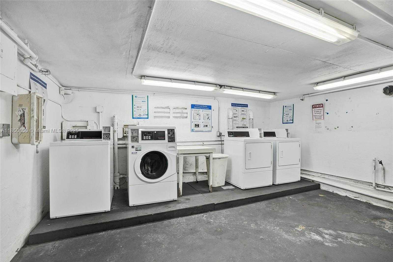 Small Image of 3710 COLLINS AVE #N-100, Miami Beach Number 10