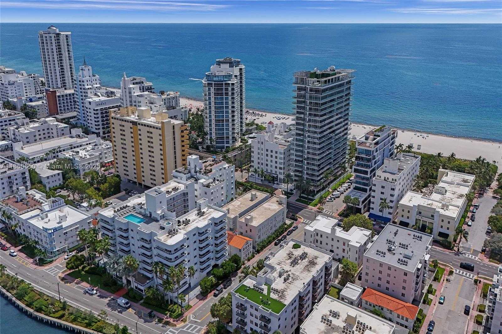 Small Image of 3710 COLLINS AVE #N-100, Miami Beach Number 12