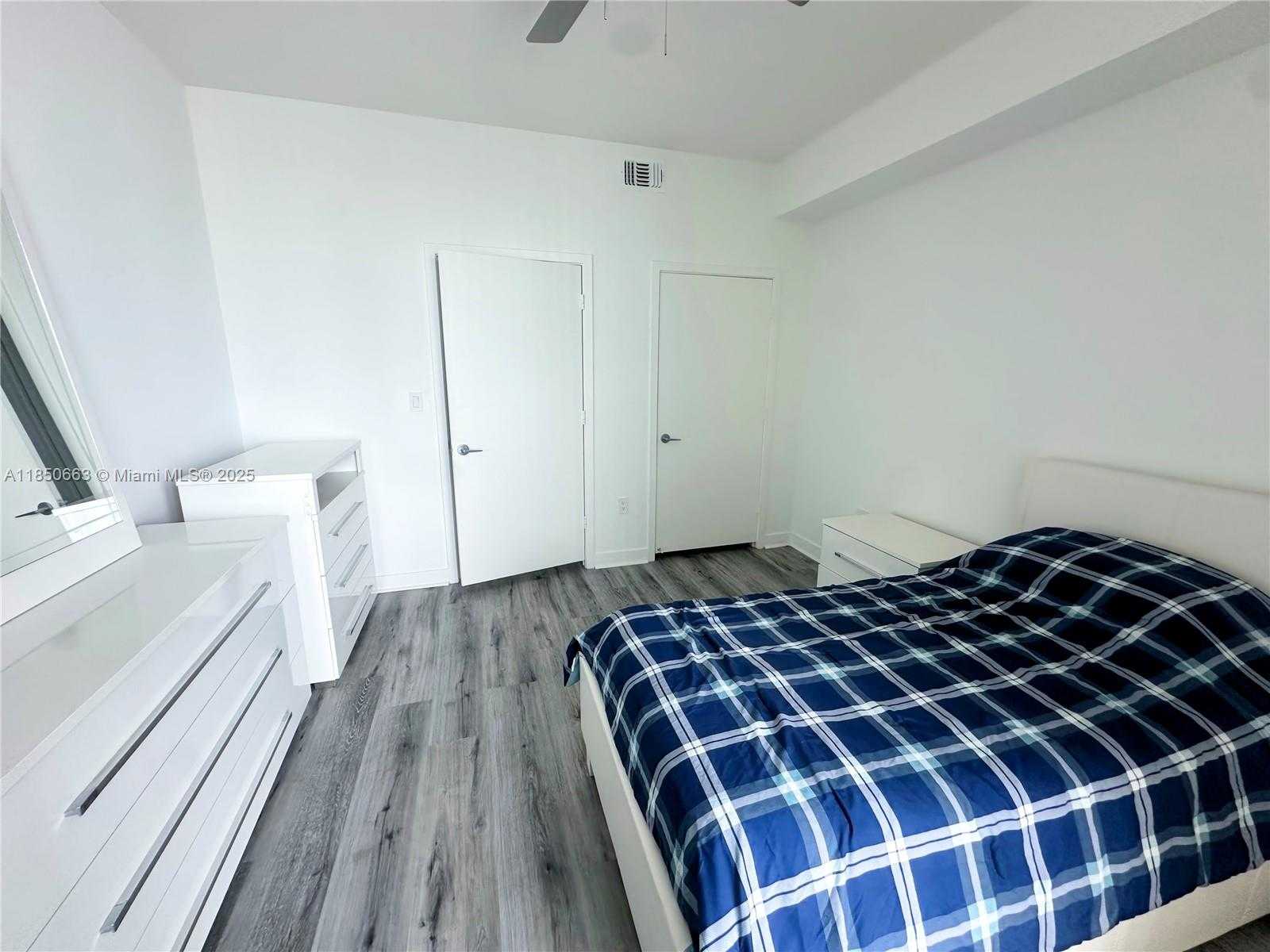 Small Image of 79 SOUTH WEST 12TH ST #2809-S, Miami Number 4