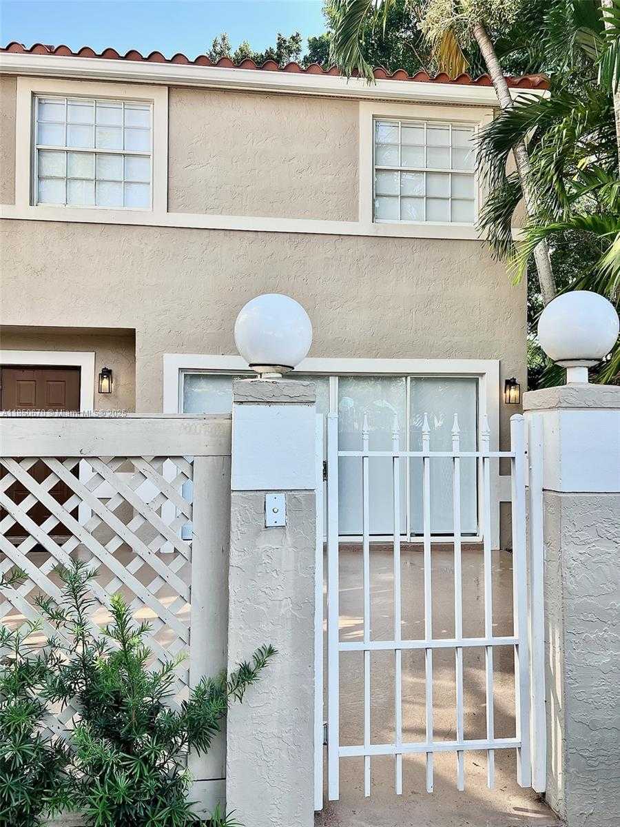 Small Image of 11078 MAINSAIL DR, Cooper City Number 3