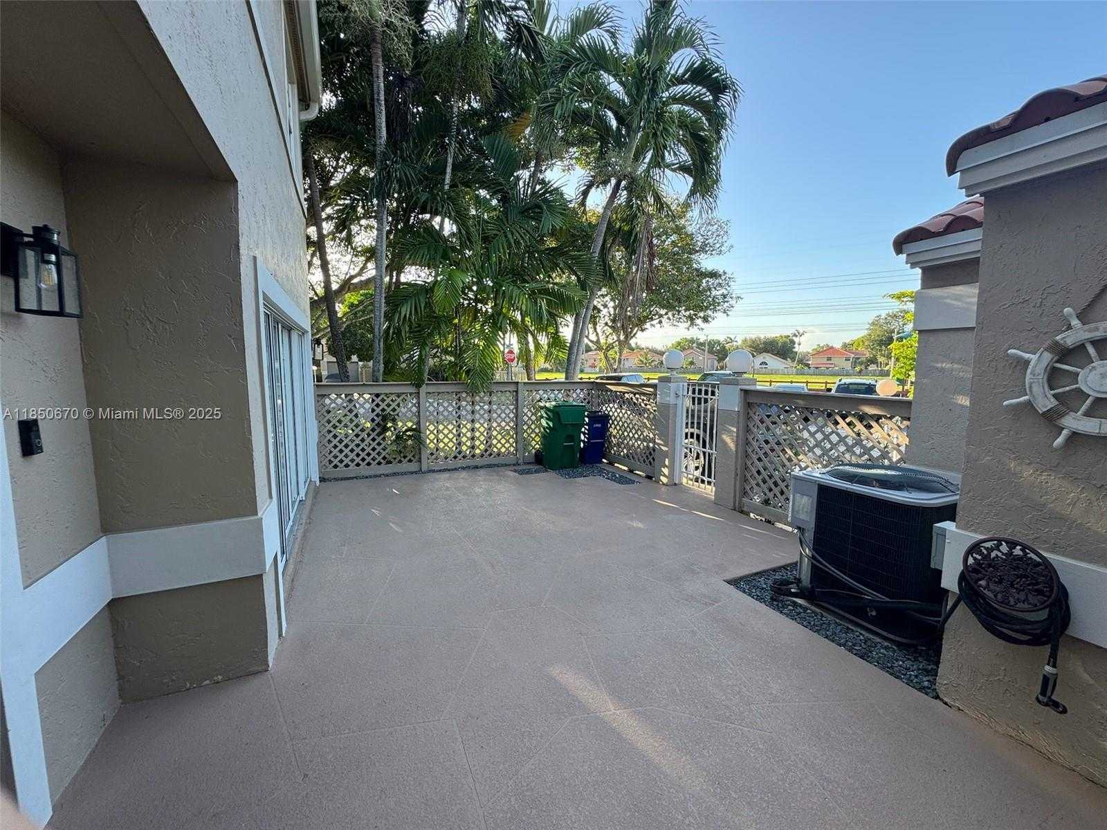 Small Image of 11078 MAINSAIL DR, Cooper City Number 52