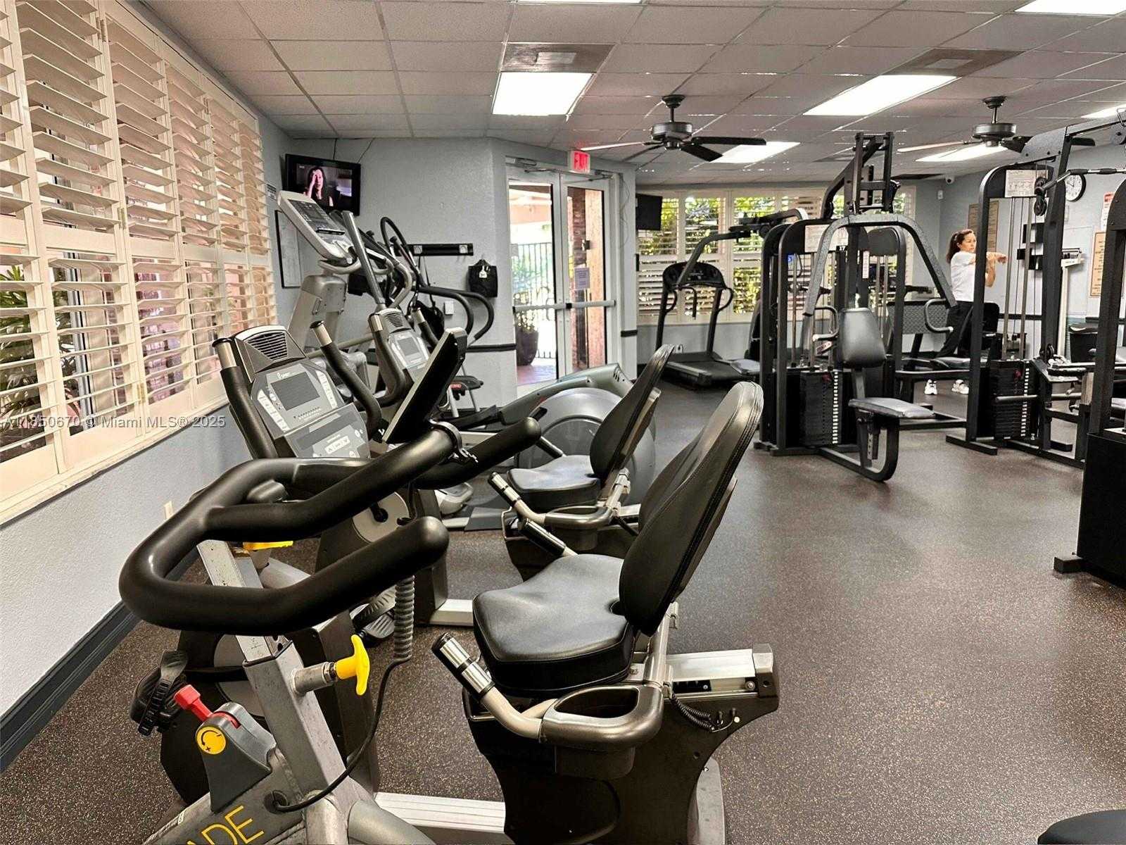 Small Image of 11078 MAINSAIL DR, Cooper City Number 56