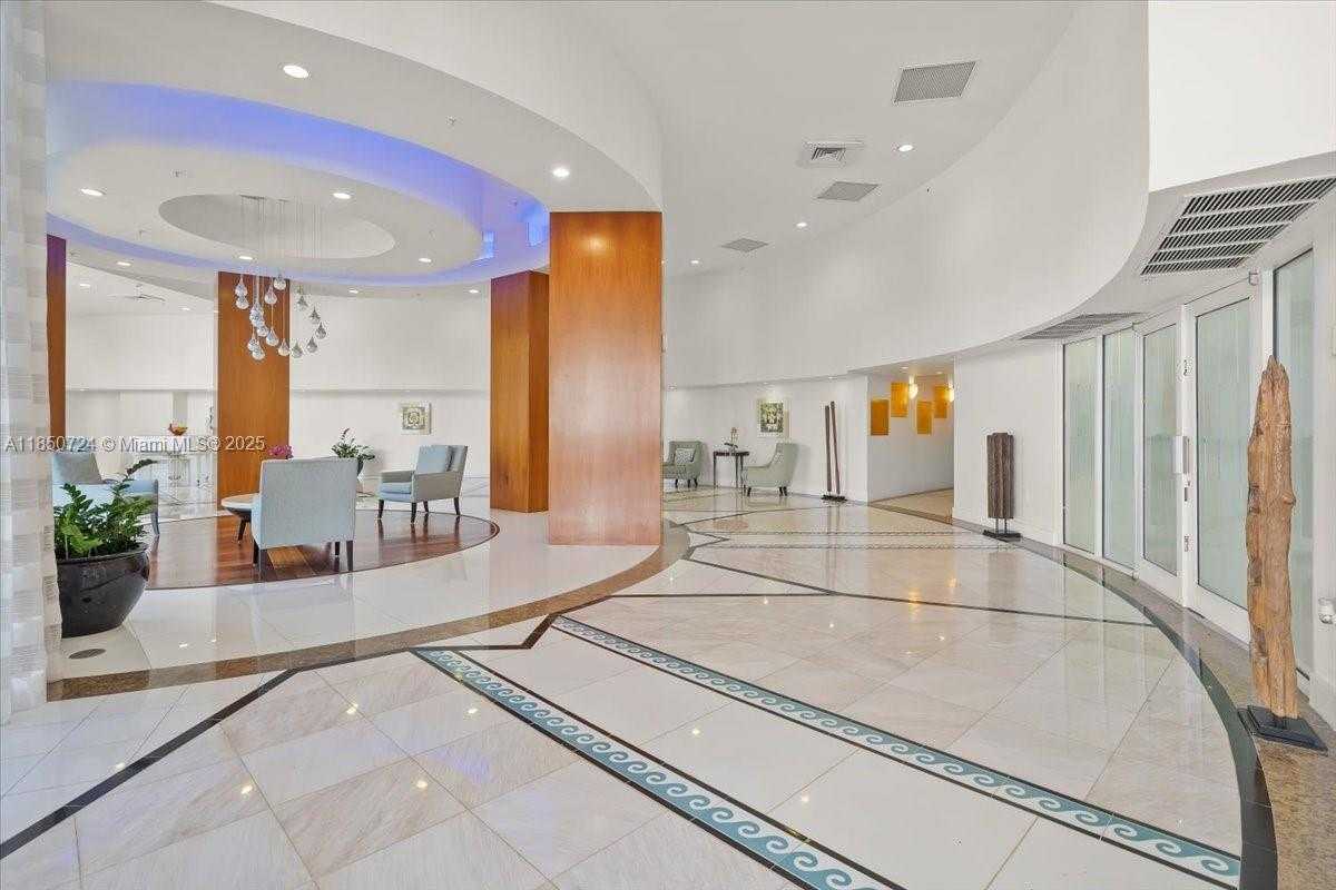 Small Image of 6301 COLLINS AVE #2705, Miami Beach Number 21