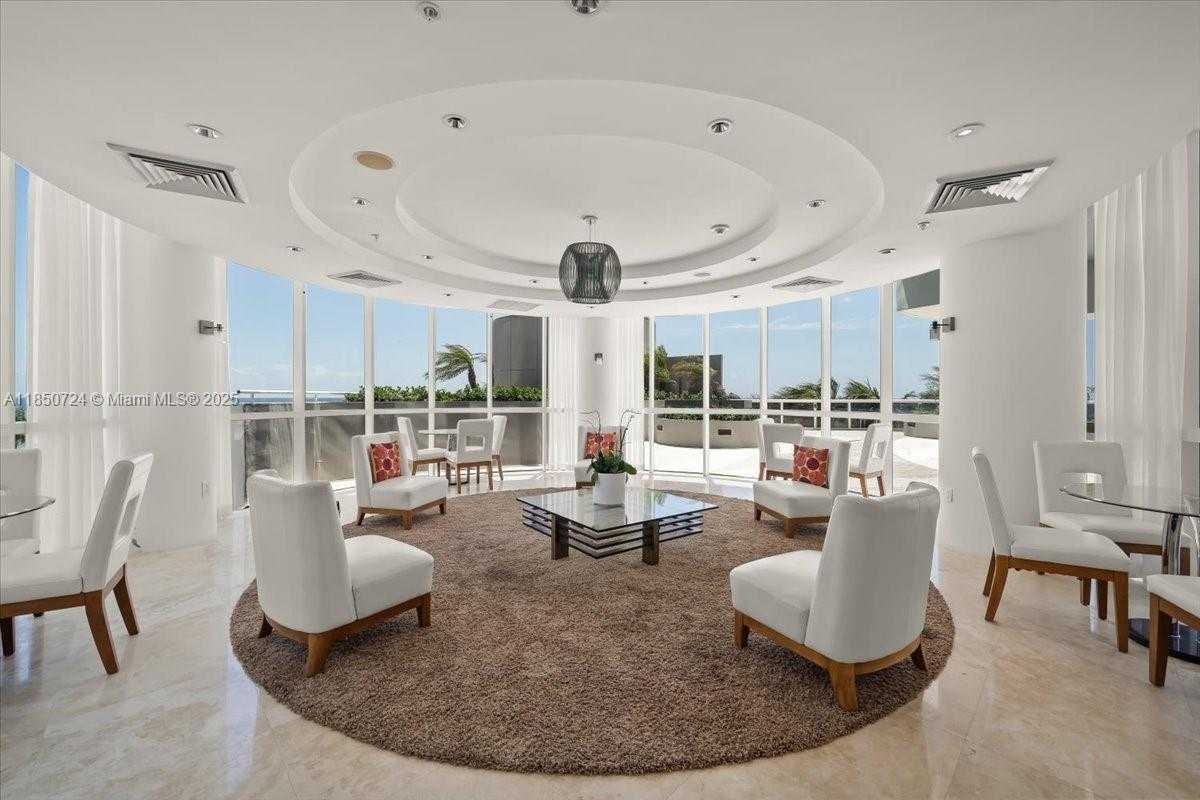 Small Image of 6301 COLLINS AVE #2705, Miami Beach Number 26