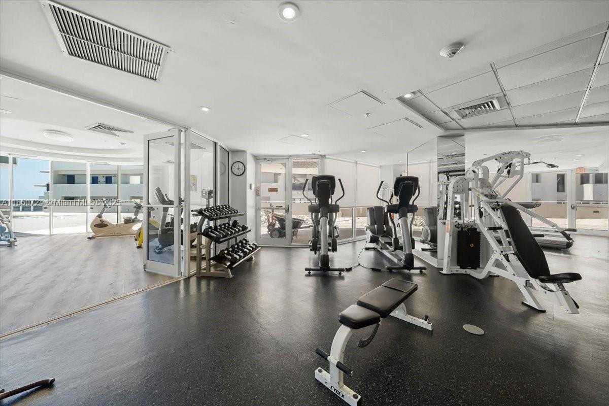 Small Image of 6301 COLLINS AVE #2705, Miami Beach Number 27