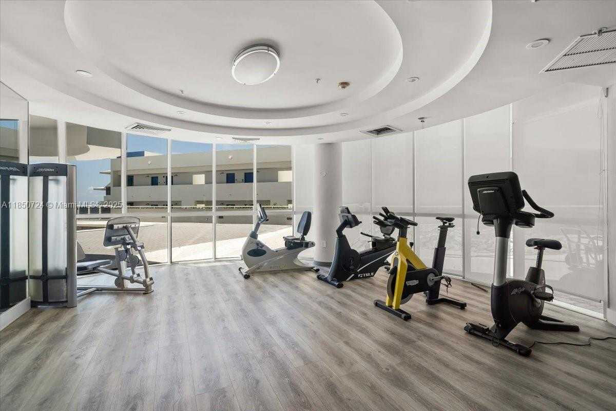 Small Image of 6301 COLLINS AVE #2705, Miami Beach Number 28