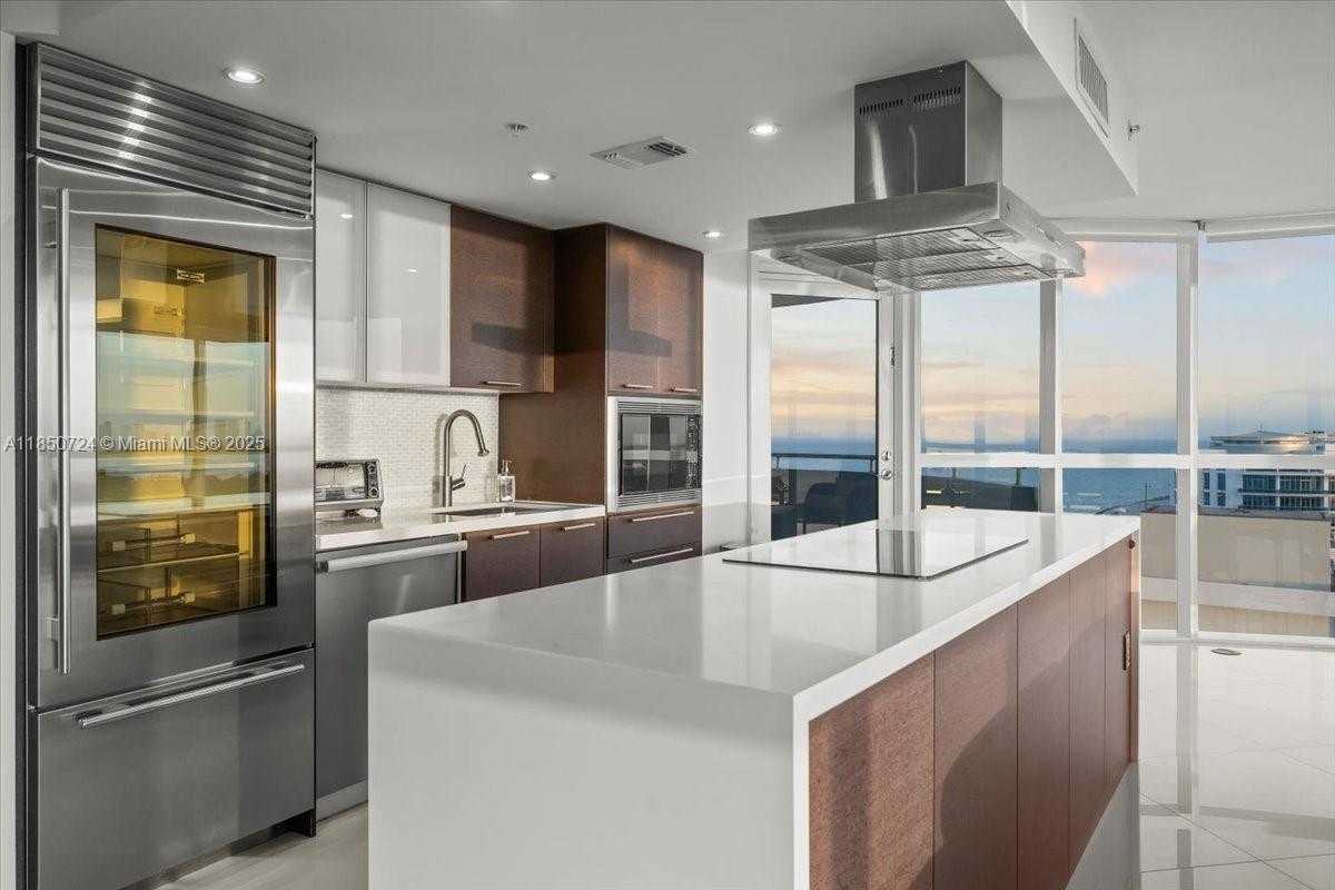 Small Image of 6301 COLLINS AVE #2705, Miami Beach Number 6