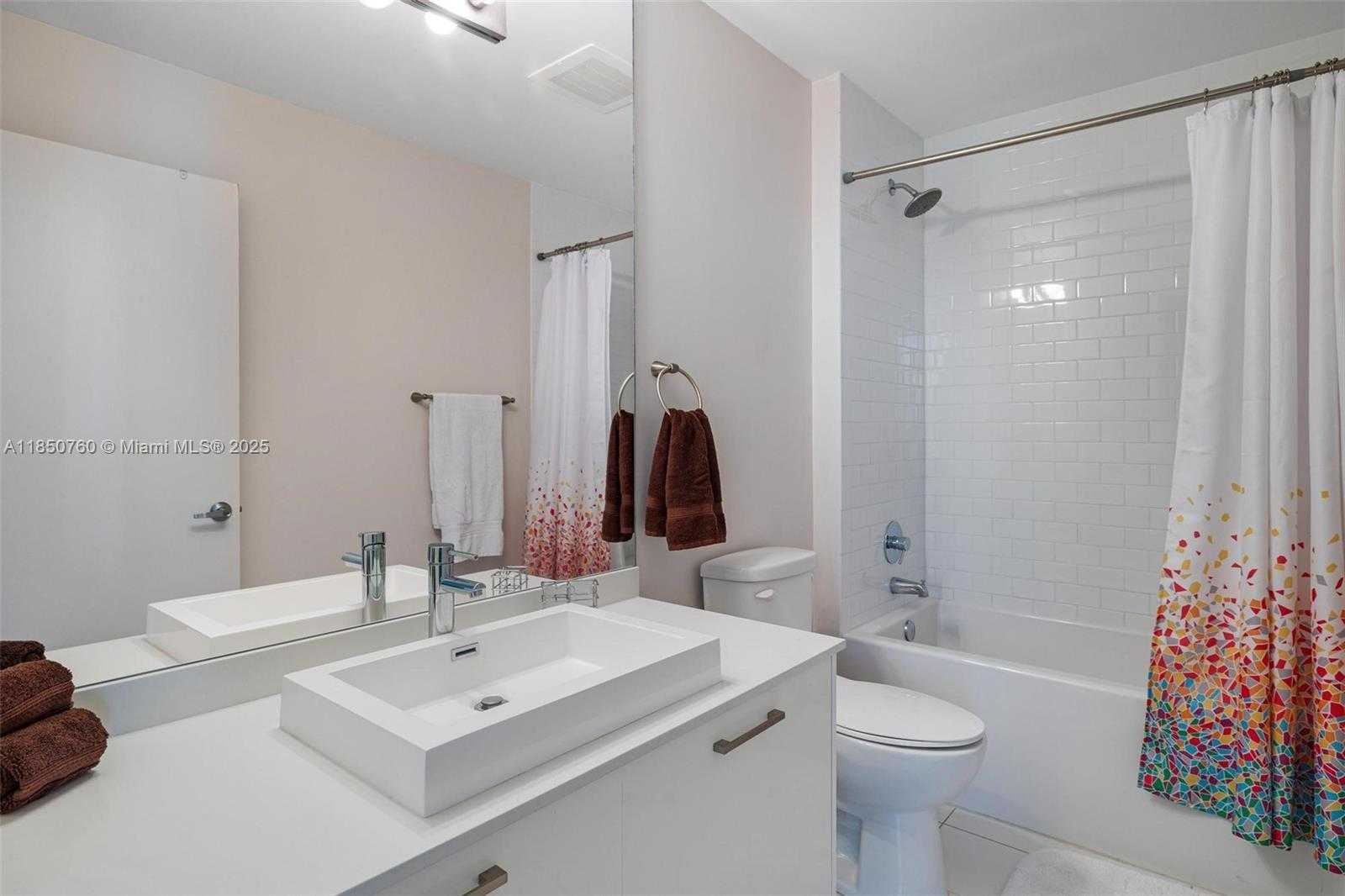 Small Image of 151 SOUTH EAST 1ST ST #401, Miami Number 13