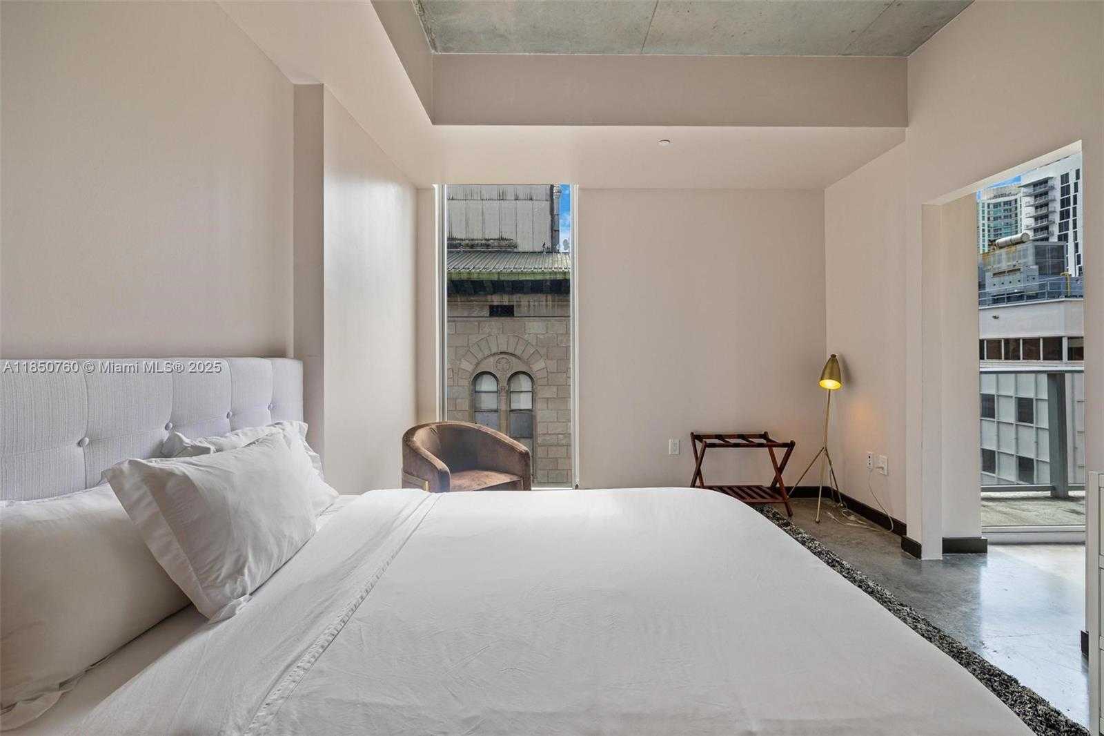 Small Image of 151 SOUTH EAST 1ST ST #401, Miami Number 16