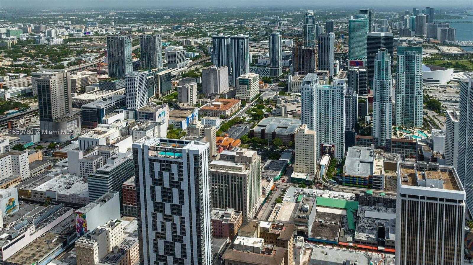 Small Image of 151 SOUTH EAST 1ST ST #401, Miami Number 29