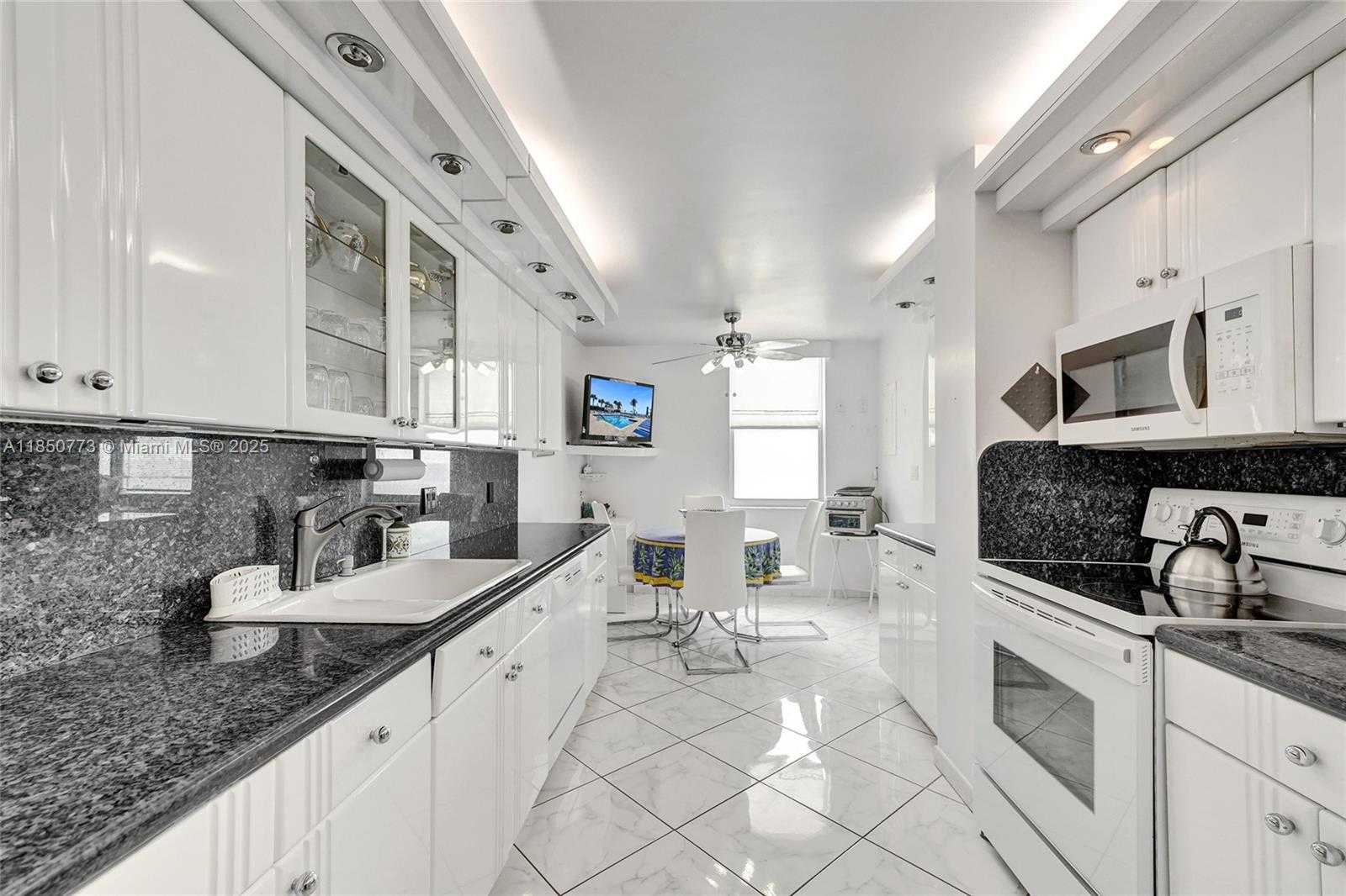 Small Image of 1920 SOUTH OCEAN DR #16B, Hallandale Beach Number 18