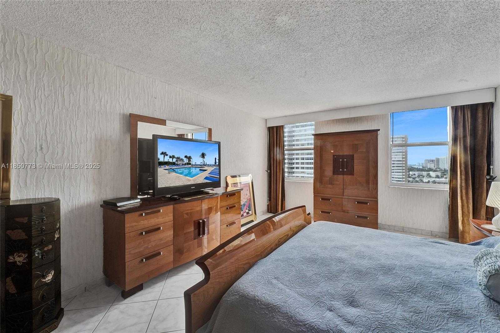 Small Image of 1920 SOUTH OCEAN DR #16B, Hallandale Beach Number 24