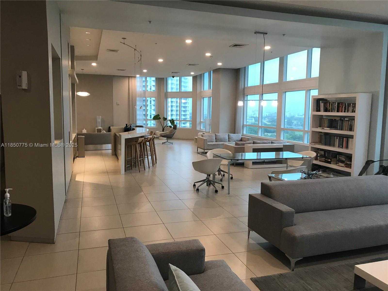 Small Image of 1900 NORTH BAYSHORE DR #3617, Miami Number 36