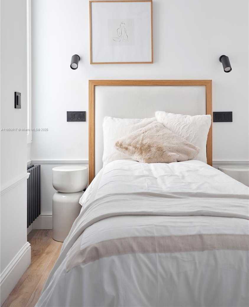 Small Image of 88 CALLE AYALA #2, Out of City Number 31