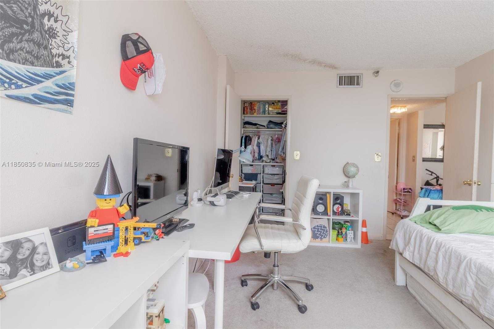 Small Image of 290 174TH ST #1902, Sunny Isles Beach Number 10