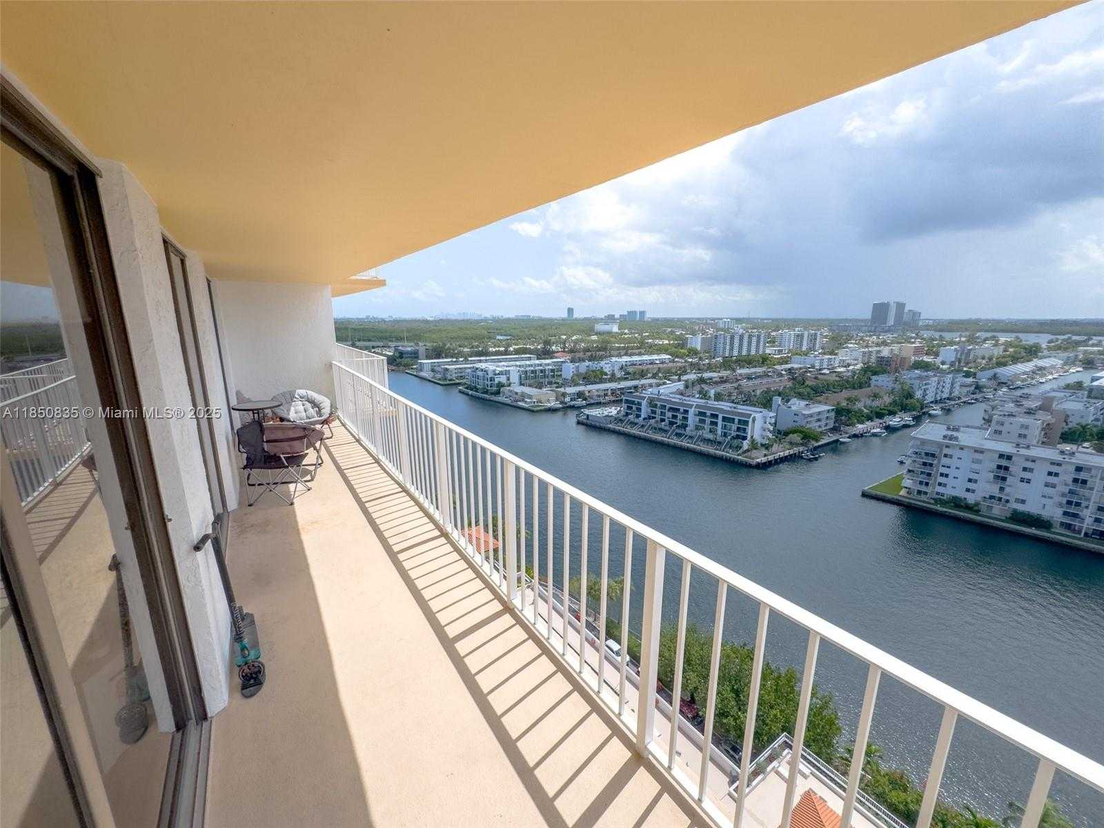 Small Image of 290 174TH ST #1902, Sunny Isles Beach Number 4
