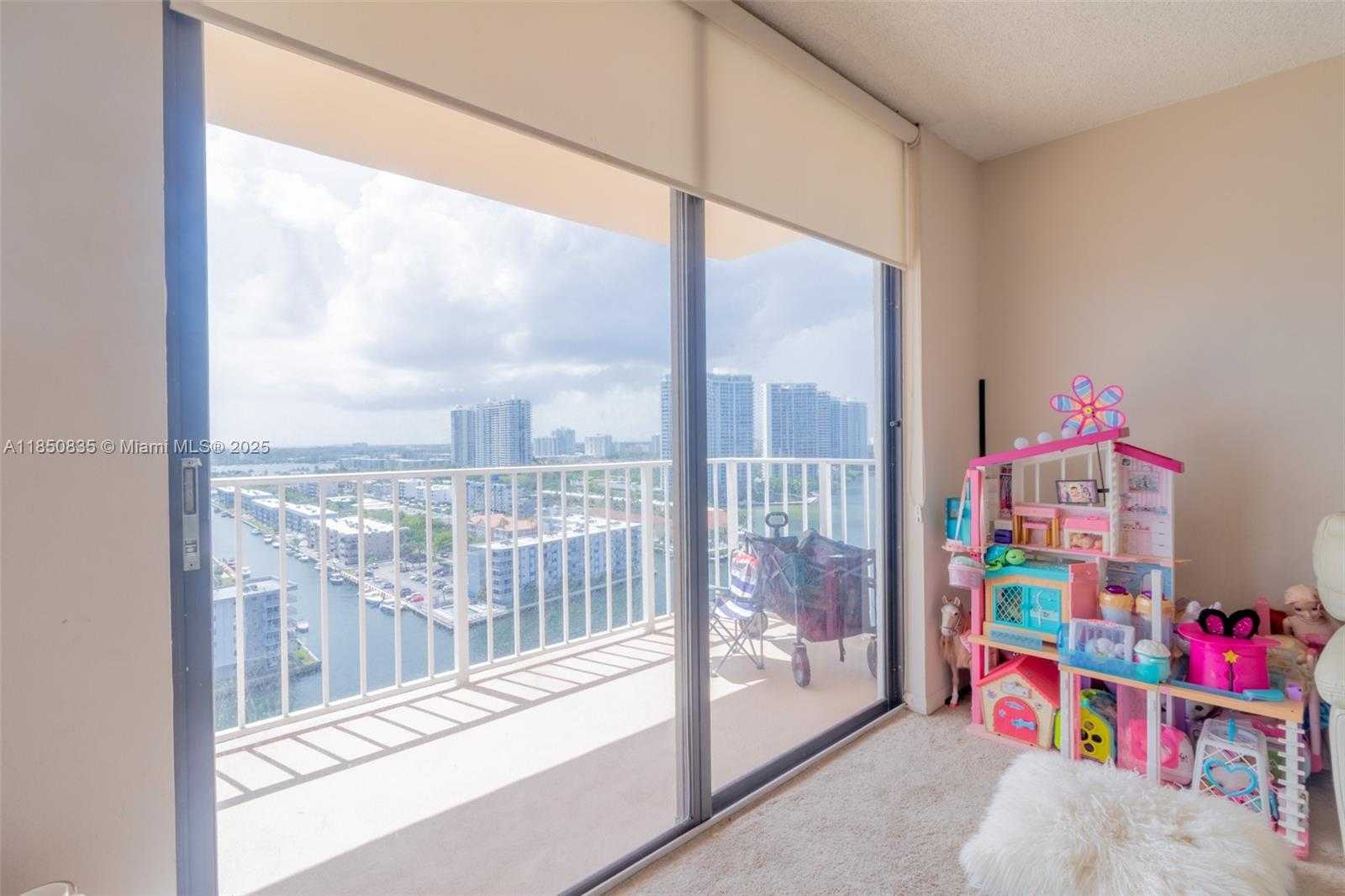 Small Image of 290 174TH ST #1902, Sunny Isles Beach Number 8